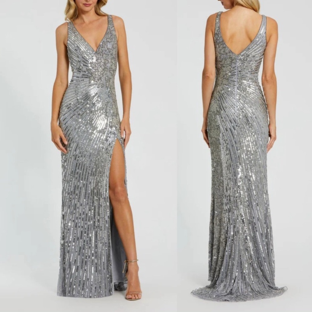 Mac Duggar Elegant Silver Evening Gown Silver Beaded Floral Sleeveless [Size 2]